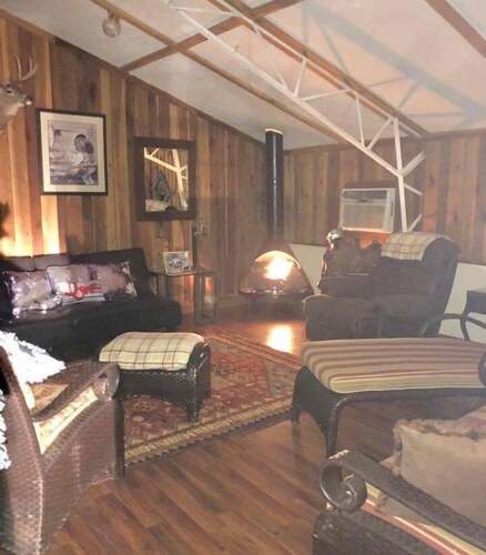 RNF Virginia's hottest destination getaway!!! Robbin's Nest Farm!!!