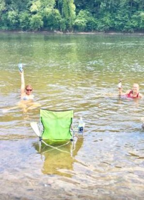 Beach - RNF Virginia's hottest destination getaway!!! Robbin's Nest Farm!!! (Wingina)
