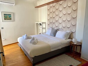 2 Schlafzimmer, Schreibtisch, Bügeleisen/Bügelbrett, kostenloses WLAN