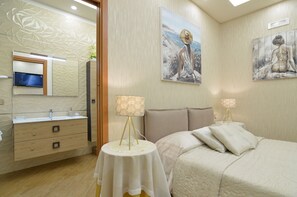 Minibar, in-room safe, desk, soundproofing