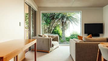 Beach Apartments | Living area