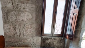 Double Room, Shared Bathroom (33) | WiFi (free), bed sheets - Constituição Invicta Home (Porto)