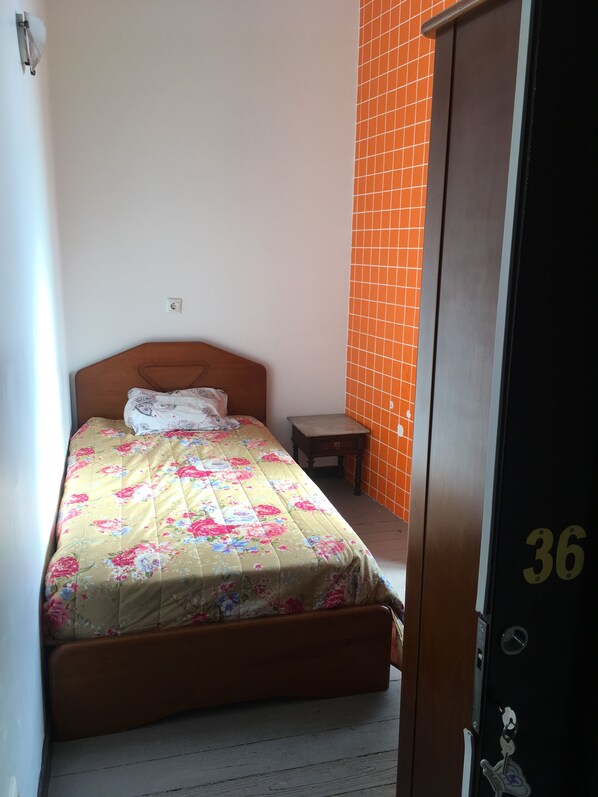 Single Room, Non Smoking (36) | Free WiFi, bed sheets - Constituição Invicta Home (Porto)