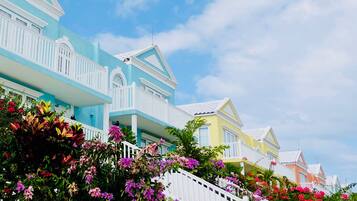 Family Townhome, 2 Bedrooms, Kitchen, Ocean View | Building design