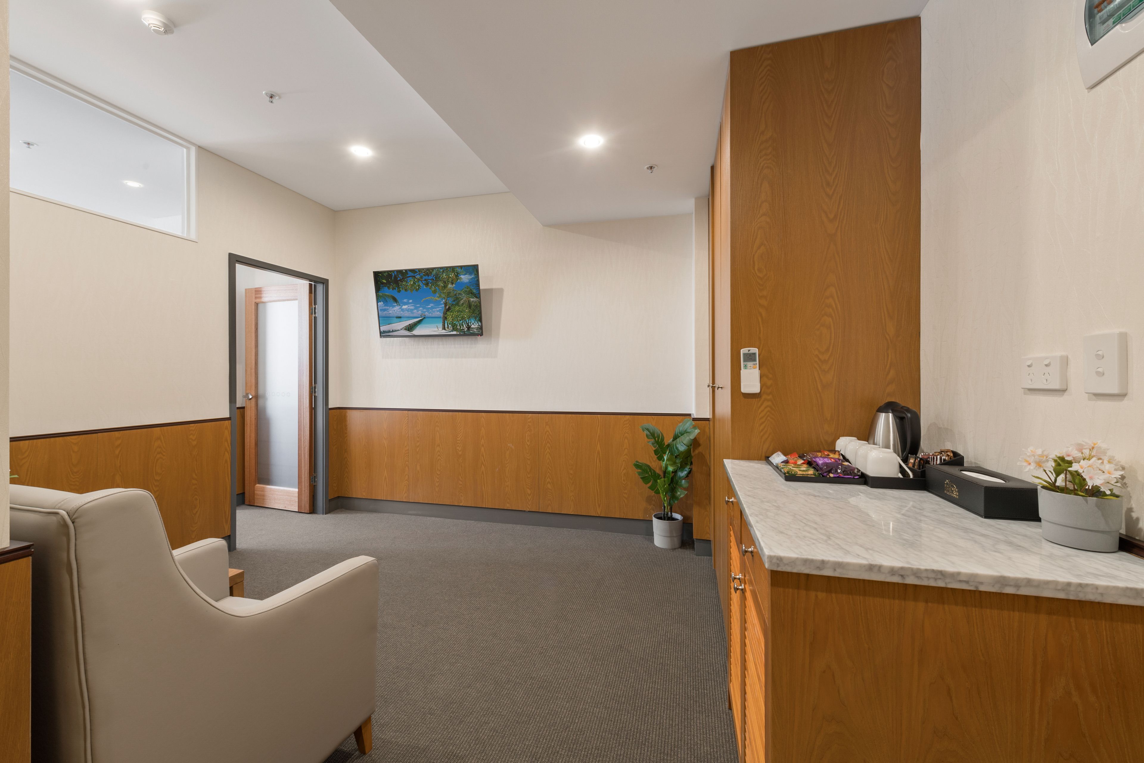 signature suite, multiple beds | 1 bedroom, minibar, in-room safe, blackout curtains