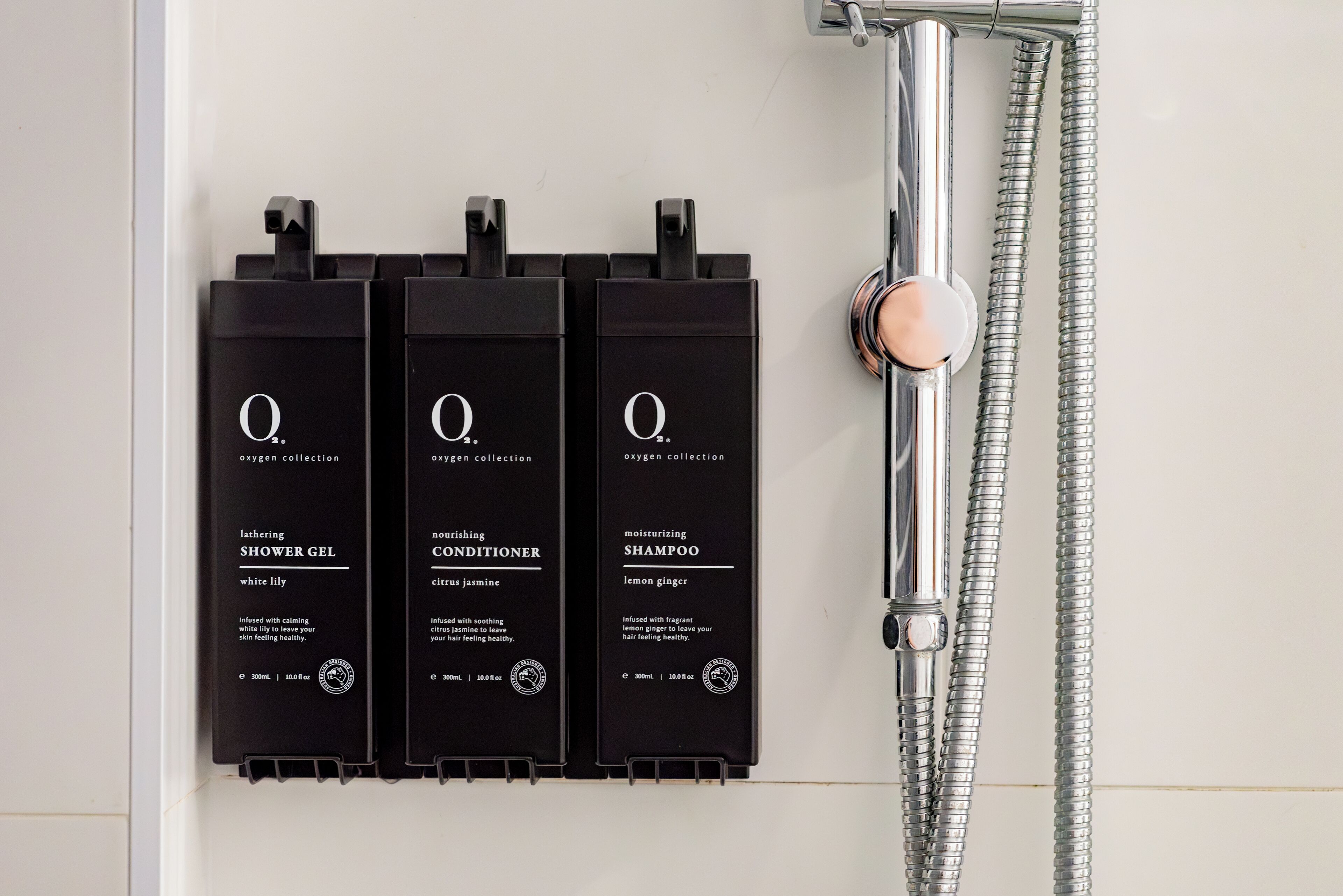 shower, rainfall showerhead, free toiletries, hair dryer