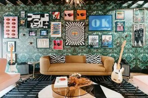 智能电视、立体声音响