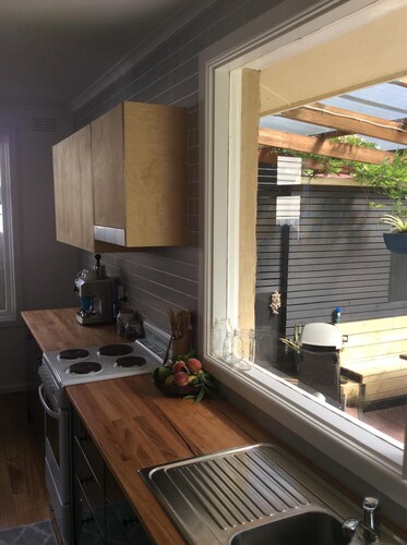 Crib Point- Peaceful Bush Setting. The Point-Break House. Complete house.