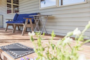 Terrace/patio - JoY's Romsey guest house Dog Friendly (Romsey)