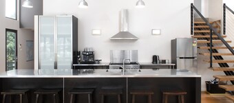 Modern Beach-House Gem