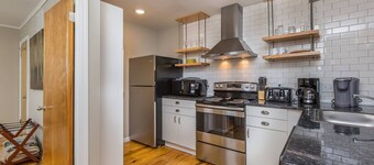 Modern 1BR Near WFU Hospital