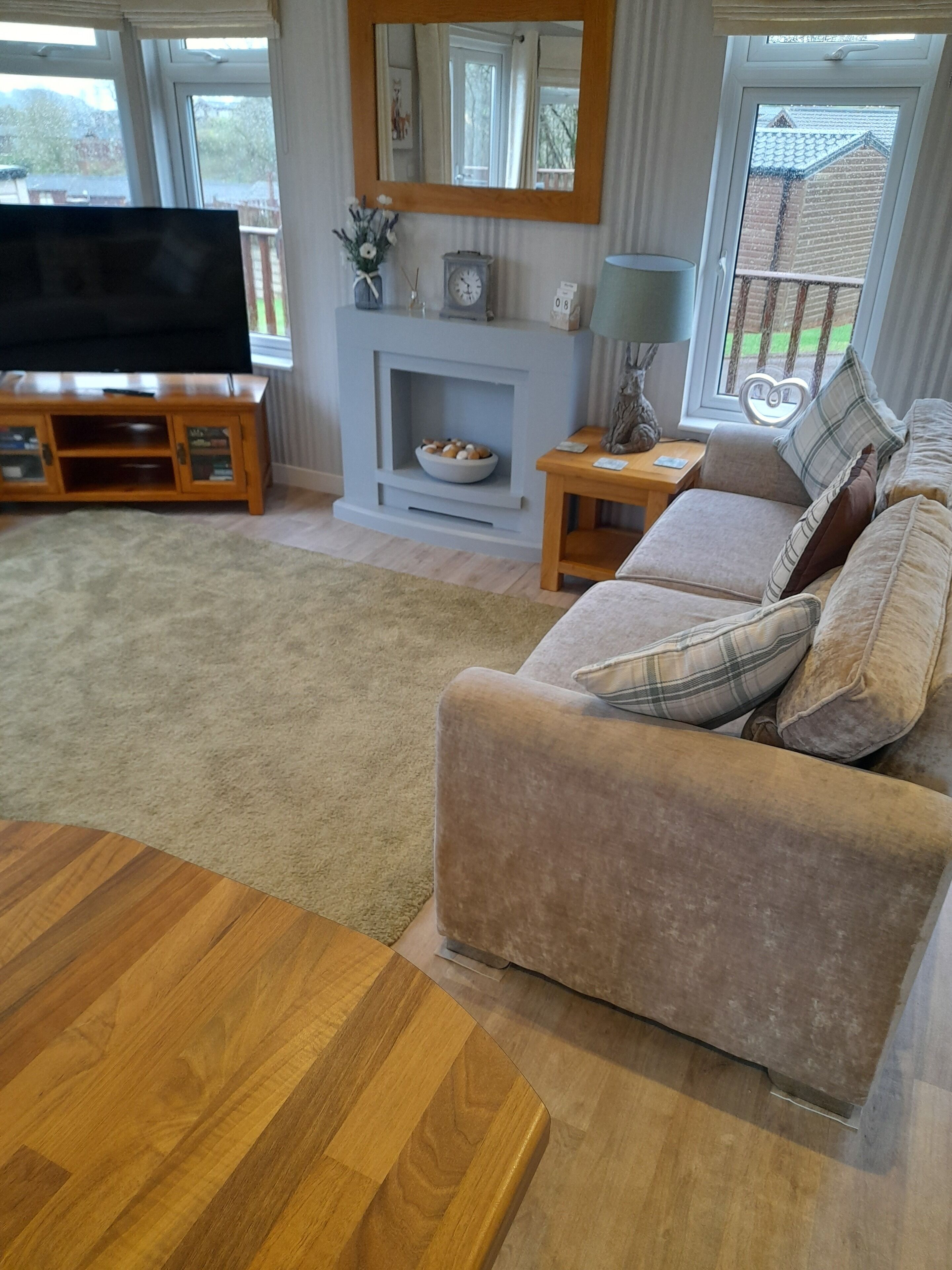 Flat-screen TV, fireplace, DVD player, table tennis