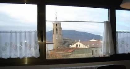 Apartamentos con piscina en el pre-pirineo