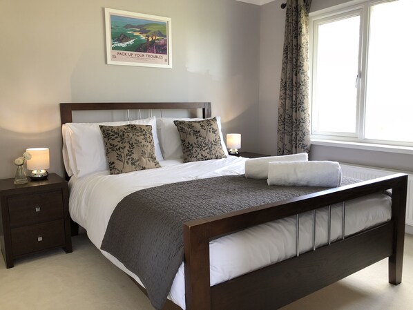 3 bedrooms, iron/ironing board, travel cot, WiFi