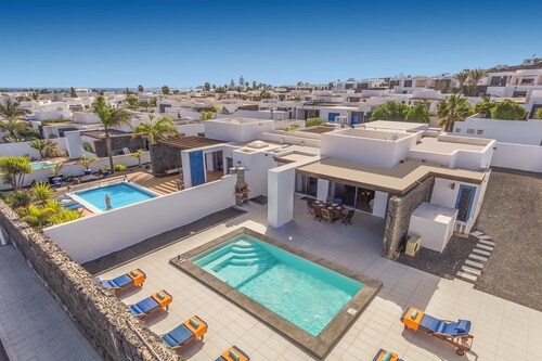 3 Schlafzimmer, 3 Badezimmer Villa, mit privatem Pool, WIFI, Playa Blanca, Lanzarote