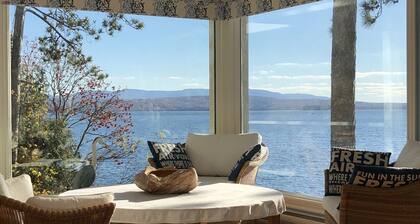 Breathtaking Lakefront View Million Dollar View by the Lake in Quebec