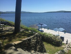 Terrace/patio - Breathtaking Lakefront View Million Dollar View by the Lake in Quebec (Lac-Brome)