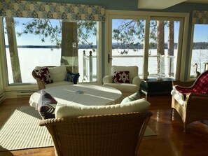 Interior - Breathtaking Lakefront View Million Dollar View by the Lake in Quebec (Lac-Brome)