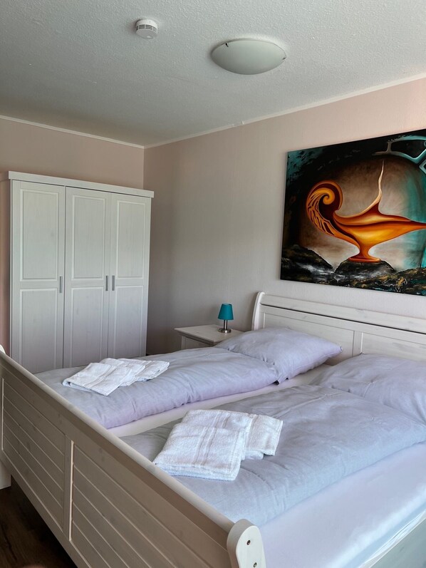 2 habitaciones, tabla de planchar con plancha y wifi gratis