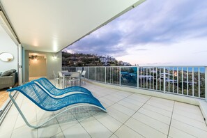 Terrace/patio - Coral View at Azure Sea (Airlie Beach)