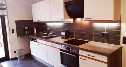 Vacation apartment HAUS KORJĂSSER, Moselle view and sun terrace