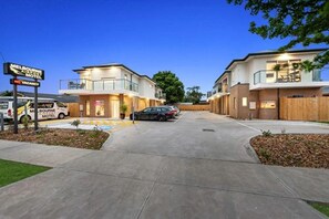 Property entrance - Melbourne Airport Motel (Tullamarine)