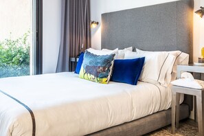 6 bedrooms, in-room safe, iron/ironing board, free WiFi