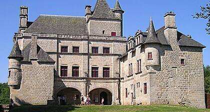 The little log with a view of the lake