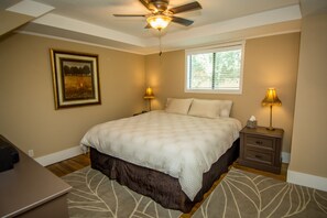 4 habitaciones, tabla de planchar con plancha, wifi y ropa de cama