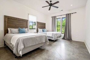 4 bedrooms, iron/ironing board, travel crib, free WiFi