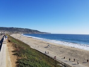 On the beach, sun loungers, beach towels - #A Updated 2 bed, 1 block to Beach, Esplanade, Riviera Village shopping! (Redondo Beach)