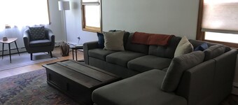 Burlington Home - great location to everything!