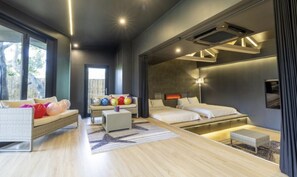 Private Bunker | Individualmente decorados, individualmente mobiliados, cortinas blackout