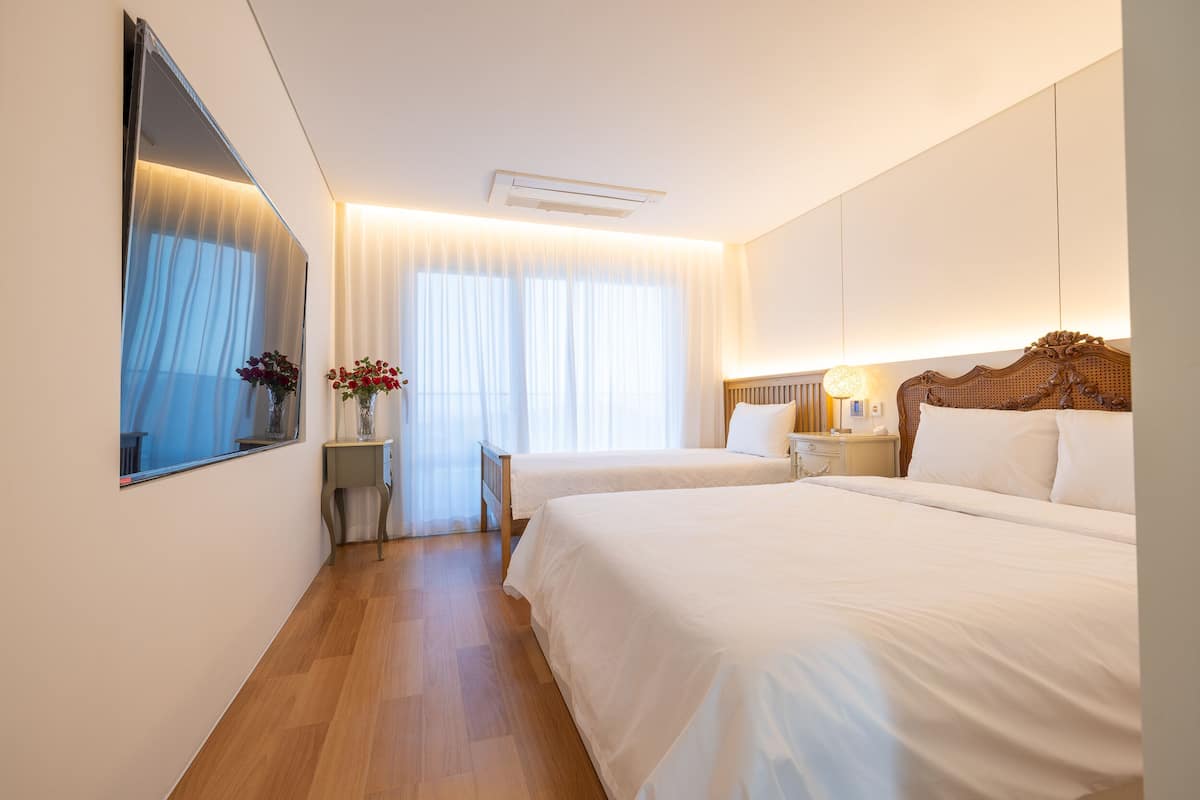 1 habitación, decoración personalizada y muebles diferentes