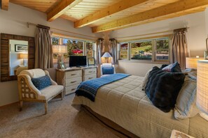 5 Schlafzimmer, Schreibtisch, Bügeleisen/Bügelbrett, WLAN