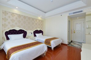 Habitación de lujo doble, 2 camas individuales, no fumadores | Escritorio, cortinas opacas, wifi gratis y ropa de cama