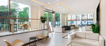 골든 센트럴 서비스드 레지던스 선전 (어퍼 힐스)