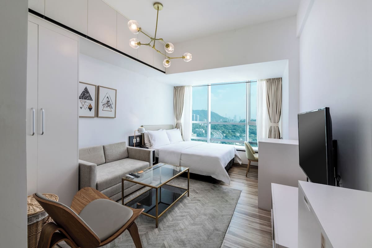 1 bedroom, in-room safe, desk, laptop workspace