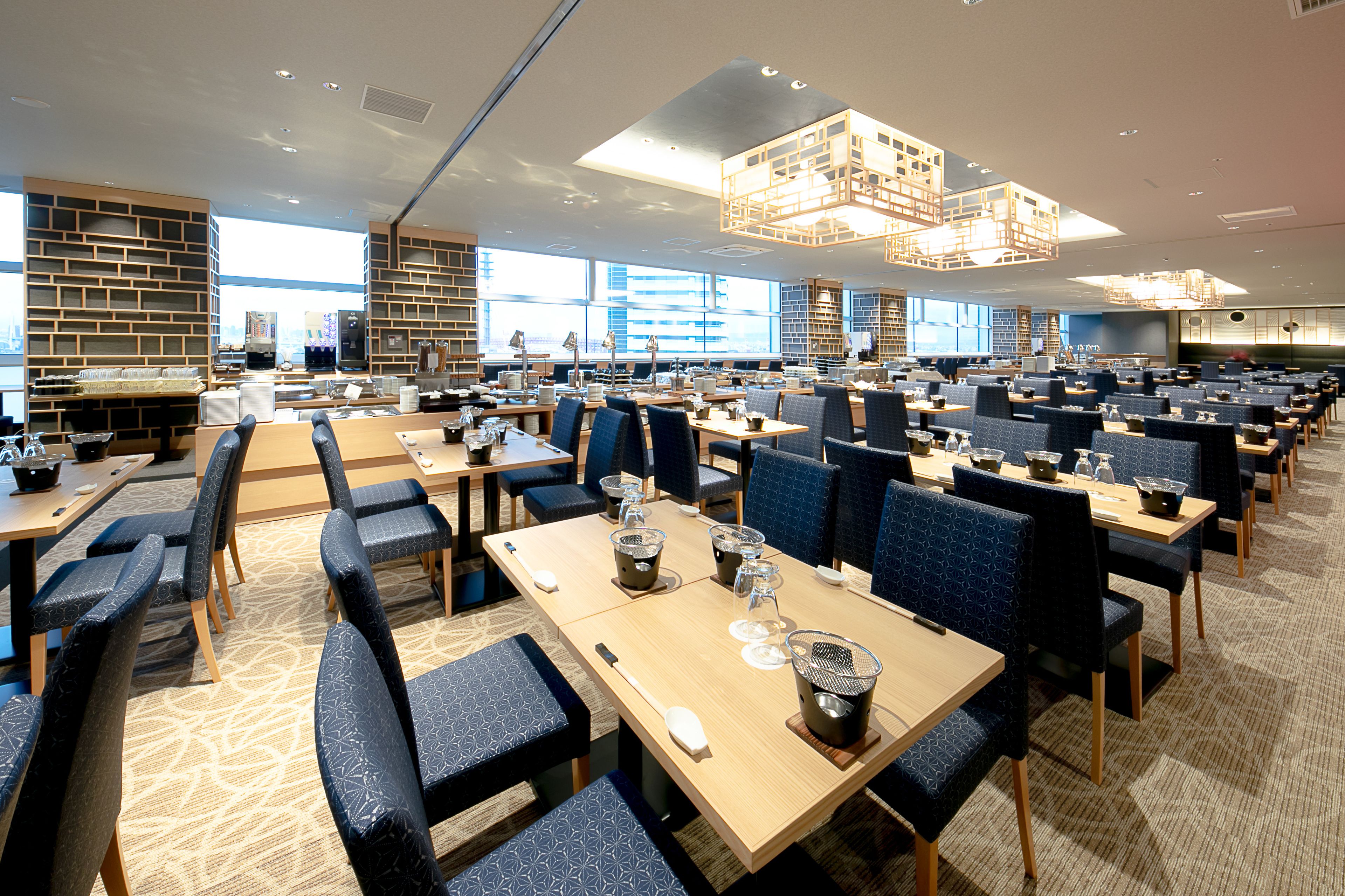 daily buffet breakfast (jpy 1500 per person)