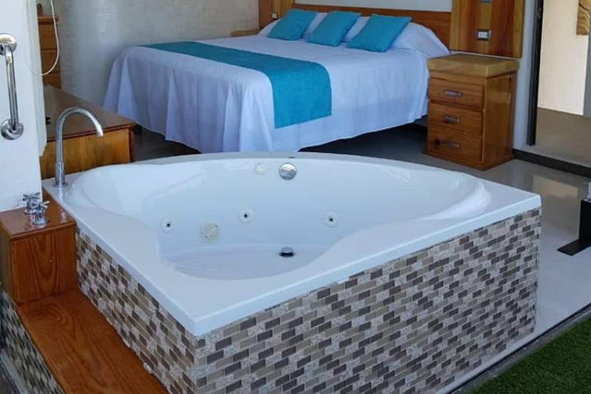 Deluxe-Zimmer | Eigener Whirlpool