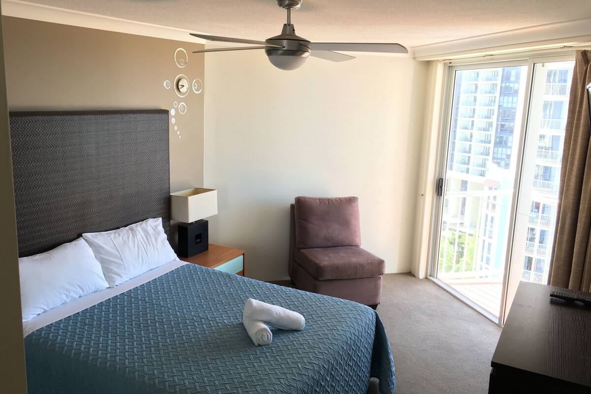 2 Bedroom Apartment with View