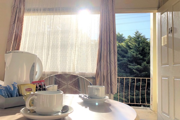 Premium bedding, desk, iron/ironing board, free WiFi