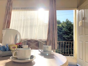 Premium bedding, desk, iron/ironing board, free WiFi