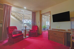 Suite, 1 cama de matrimonio grande | Servicio de la habitación