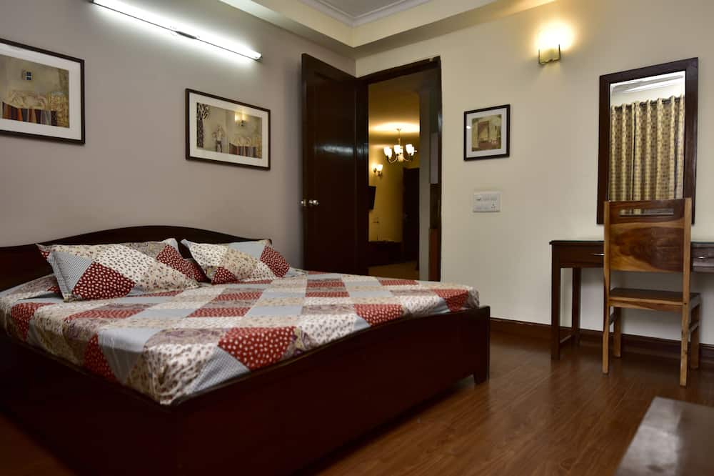 Woodpecker - 2 Bedroom Service Apartment