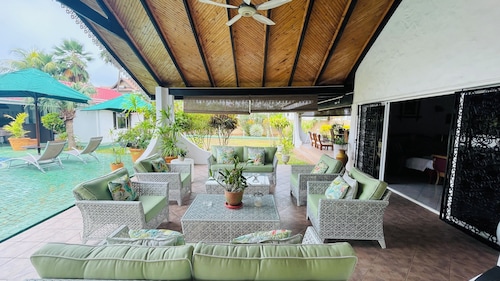 Villa Caballero Luxury Chalets