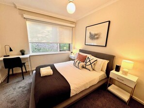 2 Schlafzimmer, Bügeleisen/Bügelbrett, WLAN, Bettwäsche