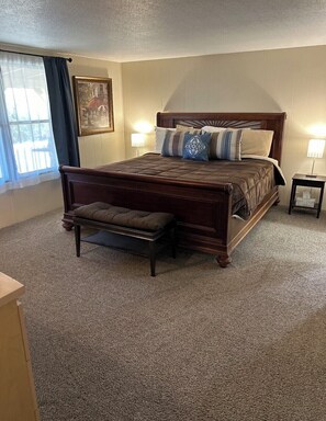 3 Schlafzimmer, Bügeleisen/Bügelbrett, kostenloses WLAN, Bettwäsche
