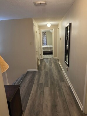 Interior - Abbie's Place Pine Bluff, Near Saracen Casino and Downtown Pine Bluff. (Pine Bluff)