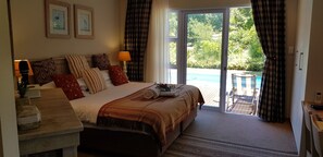 Luxury Double or Twin Room | Minibar, in-room safe, desk, free WiFi